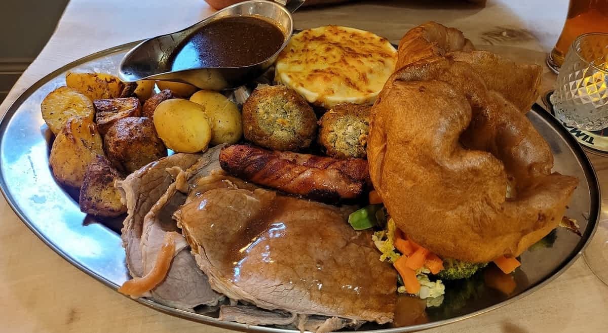 Sun Inn Sunday Roast Platter